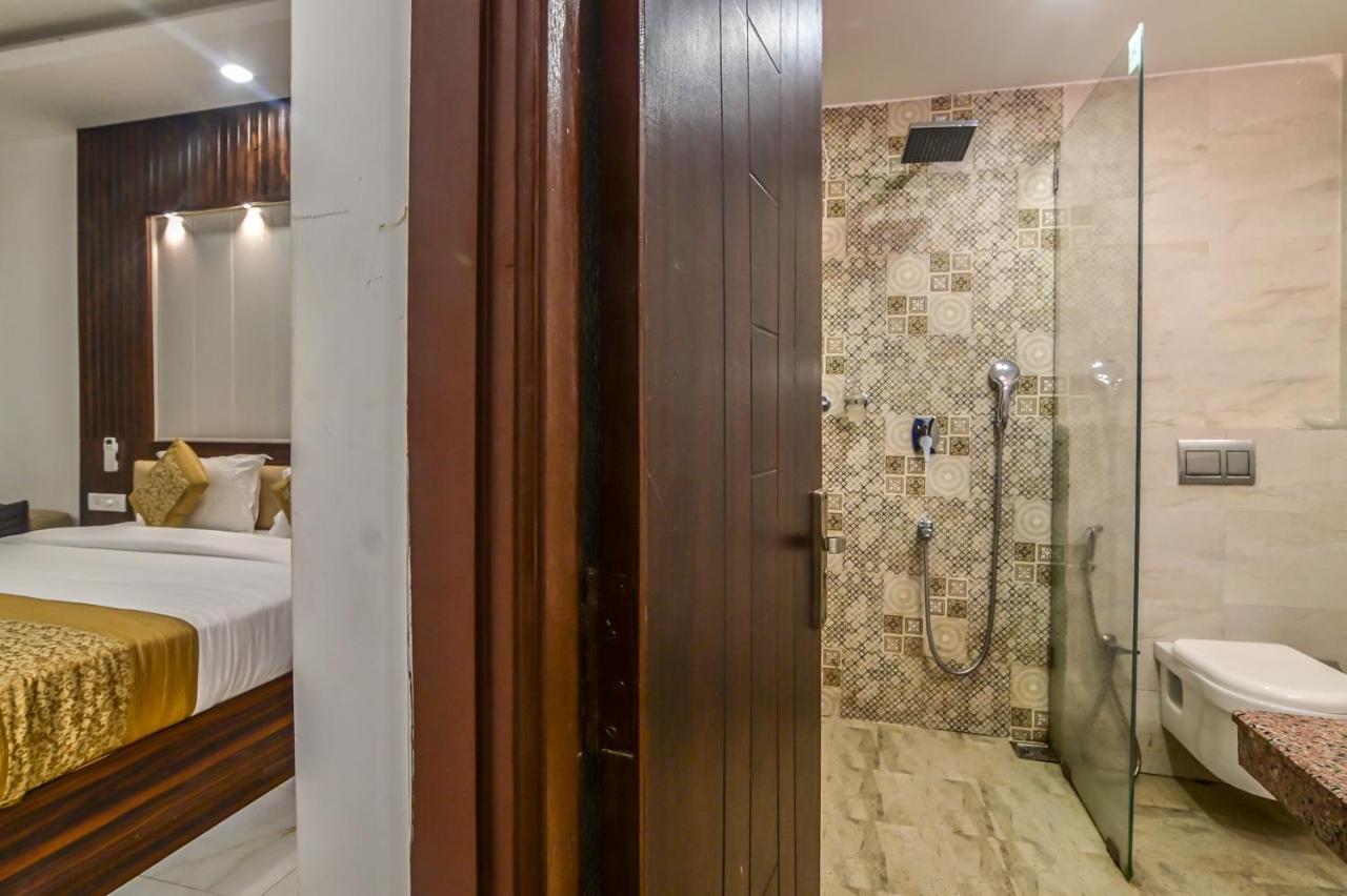 De Falcon Goa Beach Resort Candolim Eksteriør billede